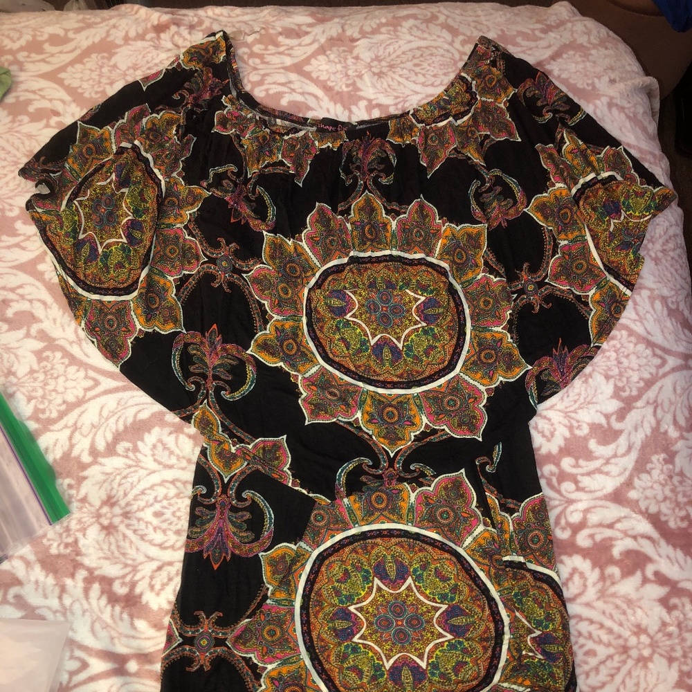 Drape Dress w/ abstract design